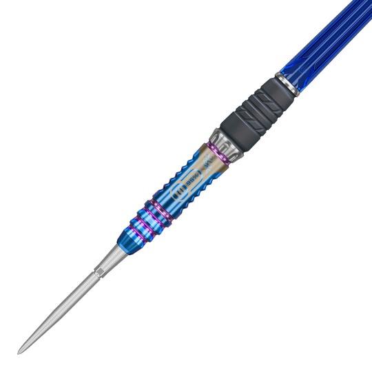 Dardos de acero Target Japan Rising Sun GEN10 Swiss Point Zu sehen sind die Target Japan Rising Sun GEN10 Swiss Point Steeldarts. Die Darts sind aus verschiedenen Winkeln fotografiert.