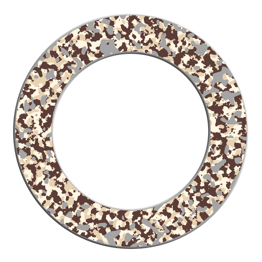 Marco de diana McDart Camo Zu sehen ist ein Dartboard-Surround mit Wüstencamouflage. Das Produkt ist rund und ideal zur Wandbefestigung beim Dartspielen.
