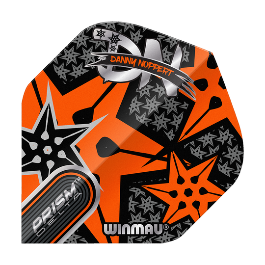 Vuelos estándar Winmau Prism Delta Danny Noppert Orange Signature No2 Das Bild zeigt ein buntes Dart-Flight mit orangefarbenem und schwarzem Sternmuster. Auf dem Flight stehen die Namen "Danny Noppert" und "Winmau Prism Delta".