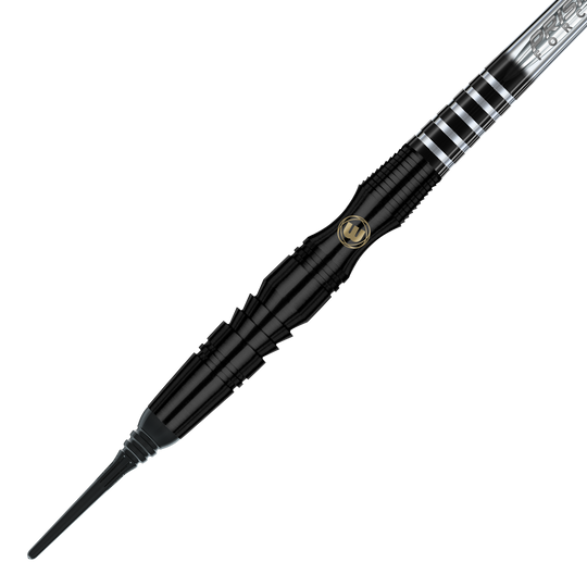 Dardos blandos Winmau Sniper Black - 20 g Dies ist ein Winmau Sniper Black Softdart mit einem Gewicht von 20g. Der Dart hat ein elegantes schwarzes Design mit silbernen Akzenten.