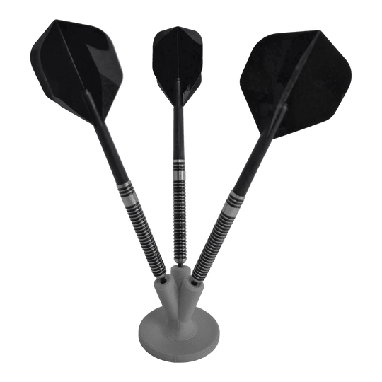Soporte para dardos compacto NYT Studio Das Bild zeigt einen kompakten Dart-Halter in Grau. Ein funktionales Zubehörteil für Dartspieler.