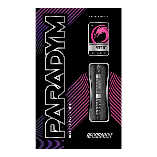 Dardos blandos cónicos Red Dragon Paradym - 20 g Das Bild zeigt die Verpackung der "Red Dragon Paradym Tapered Softdarts - 20g". Die Verpackung ist schwarz mit auffälligen pinken und silbernen Akzenten und zeigt den Dartpfeil und das Red Dragon Logo.
