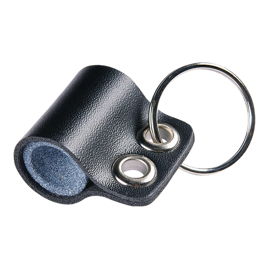 Piedra de afilar para dardos con llavero Winmau Das Bild zeigt einen Winmau Keyring Dart Sharpener Schleifstein. Es handelt sich um einen kleinen Dartschleifstein mit Schlüsselanhänger.