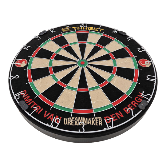 Juego de dianas de acero Target Dimitri Van Den Bergh Das Bild zeigt eine Steeldart-Scheibe mit farbigen Feldern und Metallabtrennungen. Am Rand steht der Name "Dimitri Van Den Bergh" sowie der Schriftzug "Dreammaker".