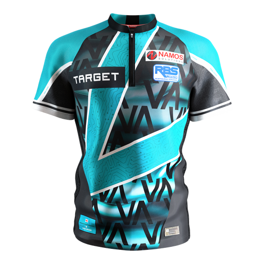Camiseta de dardos Target Coolplay Rob Cross 2025 Dies ist das Target Coolplay Rob Cross 2025 Dartshirt. Das Shirt hat ein modernes Design in Türkis, Schwarz und Weiß mit mehreren Sponsorenlogos auf der Vorderseite.