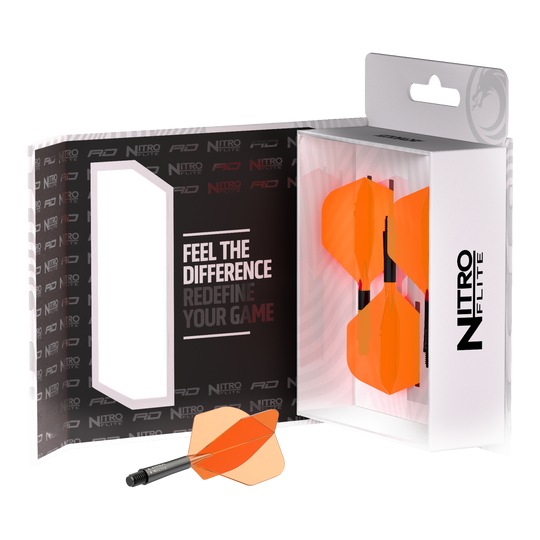 Dieses Bild zeigt den Red Dragon Nitroflite Black Shaft Orange Flights No2. Der Dart-Schaft hat schwarze und orange Details.