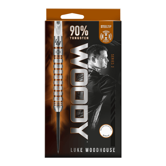 Dardos de acero Luke Woodhouse Serie 2 de Harrow Das Bild zeigt die Verpackung der Harrows Luke Woodhouse Series 2 Steeldarts. Auf der Vorderseite sind ein Dartpfeil, der Name "WOODY" und ein Bild von Luke Woodhouse zu sehen.