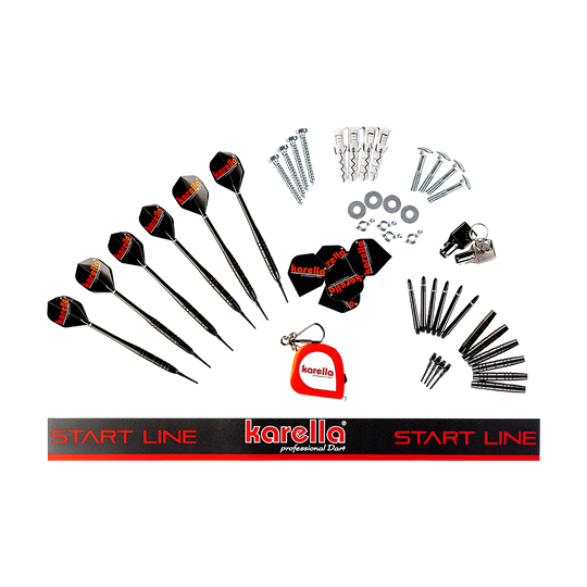 Karella_E-Master_Dartautomat_Detail_Zubeh-r Das Bild zeigt das Zubehörset für den Karella E-MASTER Dartautomaten mit Münzeinwurf. Zu sehen sind mehrere Dartpfeile, Ersatzteile, Befestigungsmaterial, Schlüssel und eine Startlinie.