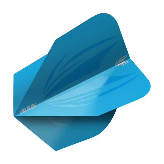 TG439_Target_ProUltra_ID_Lime_Blue_No6_Flights_2 Das Bild zeigt ein blaues Dart-Flight mit einem modernen Design. Auf dem Flight steht "PRO ULTRA" in kleinen Buchstaben geschrieben.