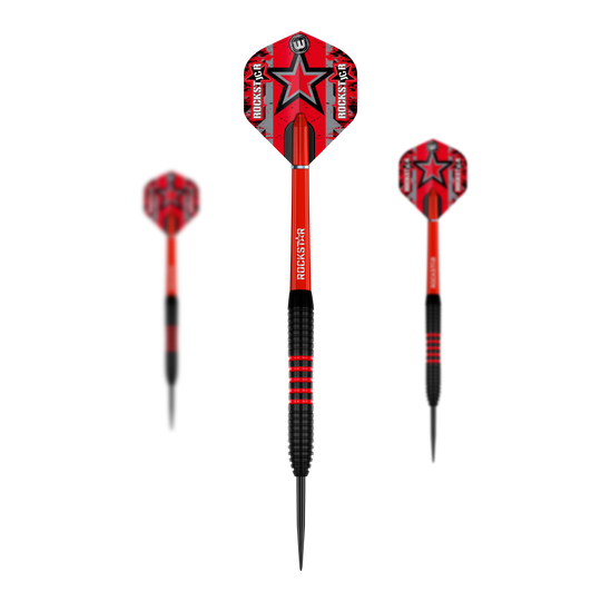 Dardos de acero de latón Winmau Joe Cullen - 20 g Das Bild zeigt drei Winmau Joe Cullen Brass Steeldarts mit einem Gewicht von 20g. Die Darts haben rote Flights mit einem schwarzen Stern und schwarzen sowie roten Griffbereichen.