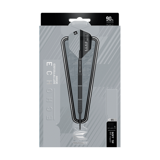 210058_Target_Echo_11_Softdarts_3 Die Abbildung zeigt die Verpackung der "Target Echo 11 Softdarts". In der Mitte ist ein Softdart mit schwarzem Design und 90% Tungsten-Anteil zu sehen.