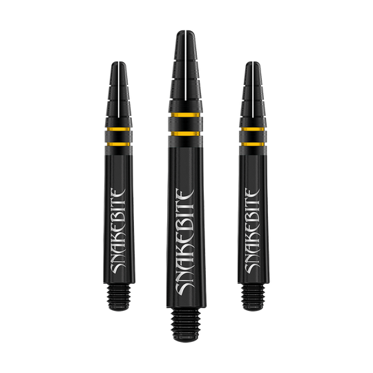 C722_Red_Dragon_Nitrotech_Peter_Wright_Black_Gold_Shafts_36mm_1 Das Bild zeigt drei schwarze Dartschäfte mit goldenen Ringen und der Aufschrift "SNAKEBITE". Die Schäfte sind das Modell "Red Dragon Nitrotech Peter Wright Shafts - Black Gold".
