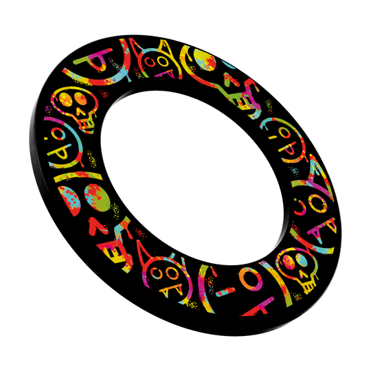 McDart Graffiti Emojis Diana envolvente Das Bild zeigt ein buntes Dartboard Surround mit Graffiti-Smilies von McDart. Die Umrandung schützt die Wand beim Dartspielen.