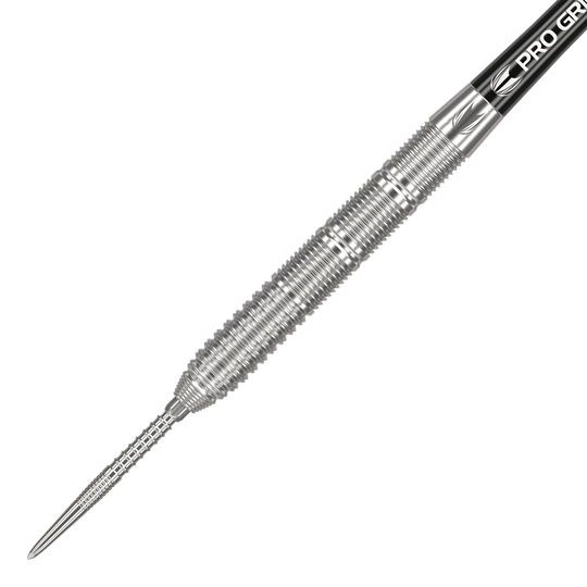 Diana Kevin Doets GEN1 Dardos de acero con punta suiza - 23 g Das Bild zeigt einen Target Kevin Doets GEN1 Swiss Point Steeldart mit 23g Gewicht. Der Dart hat ein silbernes, geriffeltes Barrel und eine scharfe Spitze.