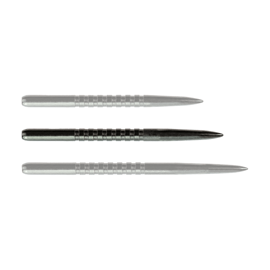 57752_Bulls_GP3_Steeldartspitzen_Schwarz_38mm_1QINSFTy8y5qPM Das Bild zeigt drei schwarze Steeldartspitzen des Modells "Bulls GP3". Sie sind nebeneinander auf einem weißen Hintergrund angeordnet.