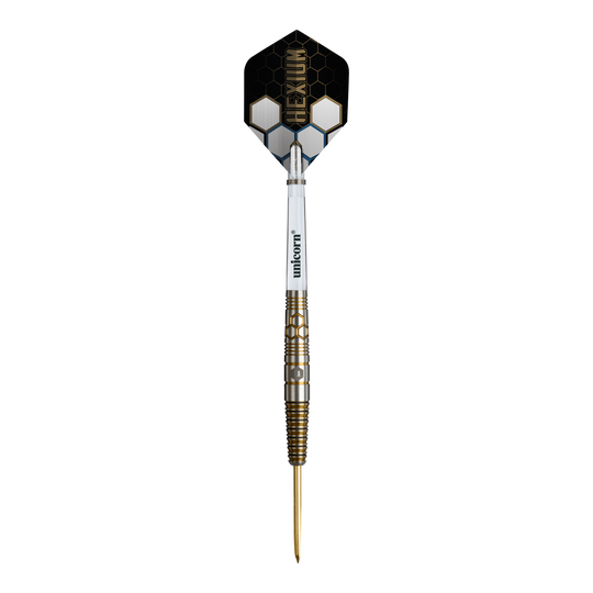 Dardos de acero Unicorn Hexium Style 03 dorados y negros Unicorn Hexium Style 03 Gold & Black Steeldarts werden in dieser Abbildung dargestellt. Die besondere Gold-Schwarz-Optik hebt die Darts hervor.