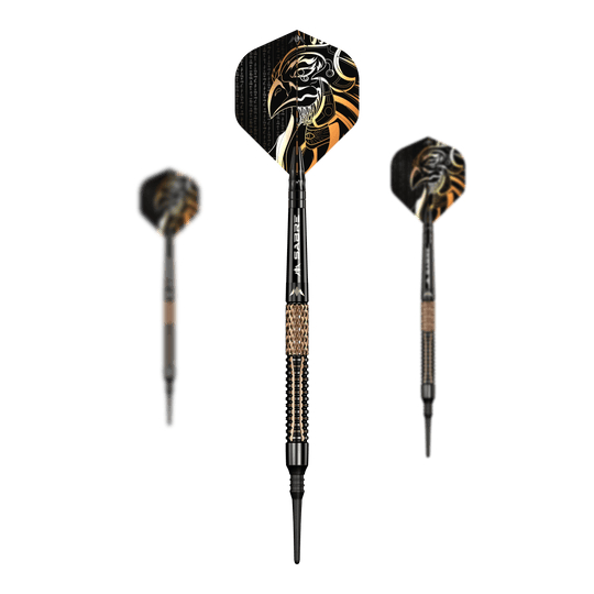 Dardos blandos Mission Horus - 19 g Das Bild zeigt drei Softdarts des Modells „Mission Horus Softdarts - 19g“. Die Flights sind mit einem auffälligen, gold-schwarzen Falkenmotiv gestaltet.