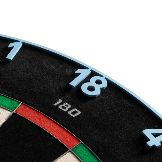 Diana de dardos de acero Endorphine de precisión 180 con anillo numerado - Azul infinito Zu sehen ist das Precise 180 Endorphine Steeldartboard mit Nummernring in Infinity Blue. Es ist eine hochwertige Dartscheibe für ambitionierte Spieler.