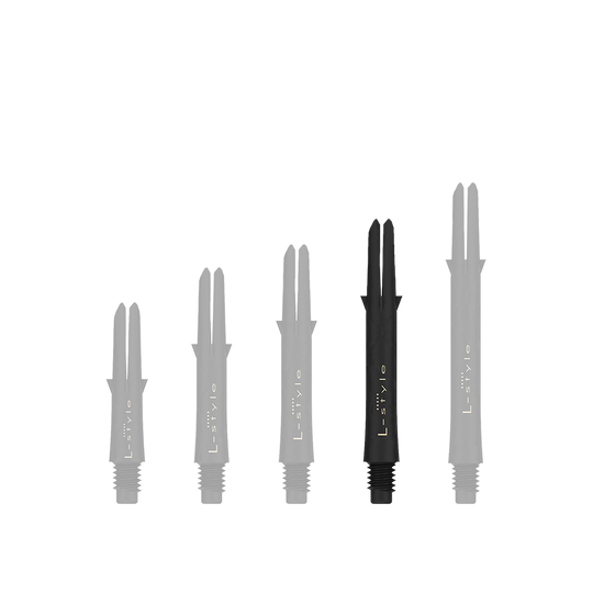 Ejes de carbono estilo L Auf dem Bild sind fünf schwarze Dartschäfte in unterschiedlicher Länge zu sehen. Sie sind senkrecht nebeneinander angeordnet und tragen die Aufschrift "L-style".