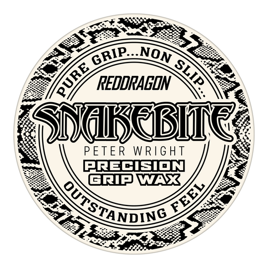 Cera para dedos Red Dragon Peter Wright Snakebite Precision Grip Wax Das Bild zeigt das Produkt "Red Dragon Peter Wright Snakebite Precision Grip Wax". Auf der Verpackung steht, dass es für einen sicheren Halt und ein herausragendes Griffgefühl sorgt.