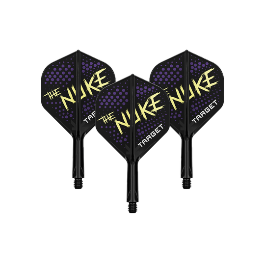 Sistema de vuelo estándar Target K-Flex Luke Littler Black No2 Auf dem Bild sind drei Dart-Flights in Schwarz mit lilafarbenen Punkten und gelber Aufschrift "The Nuke" zu sehen. Unten steht der Schriftzug "Target" auf jedem Flight.