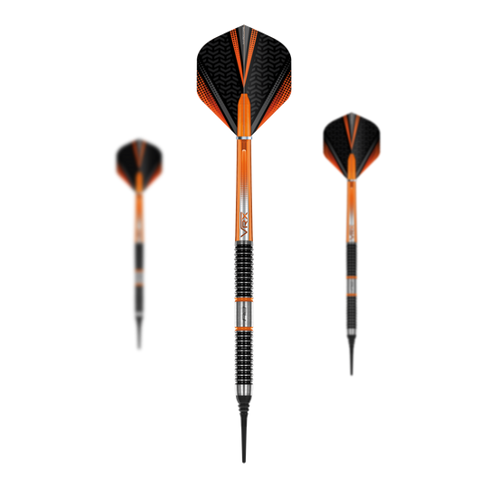 Red Dragon Amberjack 18 dardos blandos - 20 g Das Bild zeigt drei Softdarts des Modells „Red Dragon Amberjack 18 Softdarts - 20g“. Die Darts sind überwiegend orange und schwarz mit silbernen Rillen am Griff.