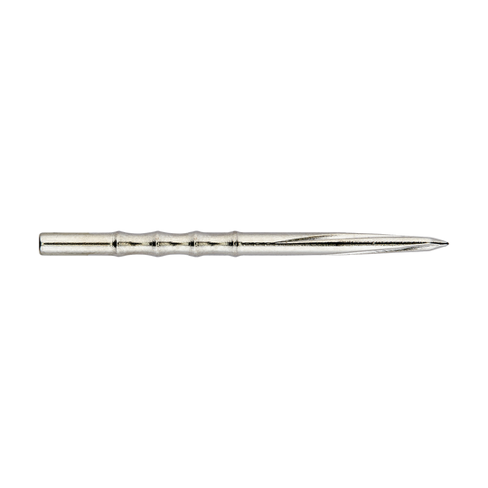 Puntas de dardos de acero festoneado con voluta de unicornio Das Bild zeigt eine silberne Steeldartspitze mit einem gerillten Design. Die Spitze ist schlank und hat eine profilierte, leicht gewellte Oberfläche.