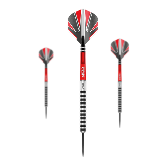 Dardos de acero negro Red Dragon Javelin Das Bild zeigt drei "Red Dragon Javelin Black Steeldarts" mit roten, schwarzen und silbernen Akzenten. Die Dartpfeile haben markante Flügel und eine geriffelte Griffzone.