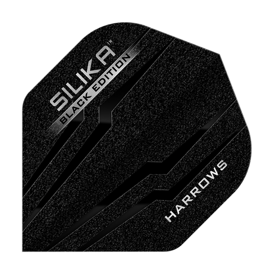 Plumas estándar Harrows Silika Black Edition No2 Das Bild zeigt das Produkt "Harrows Silika Black-Edition No2 Standard Flights". Das Flight ist schwarz mit silbernen Akzenten und markanten Schriftzügen.
