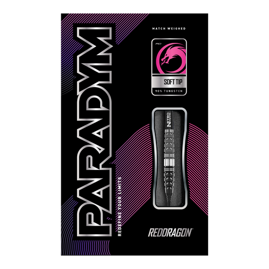 Dardos blandos Red Dragon Paradym Torpedo - 20 g Das Bild zeigt die Verpackung der Red Dragon Paradym Torpedo Softdarts mit einem Gewicht von 20g. Auf der Verpackung sind ein Dartpfeil, das Red Dragon Logo und moderne Designelemente in Schwarz, Pink und Lila zu sehen.