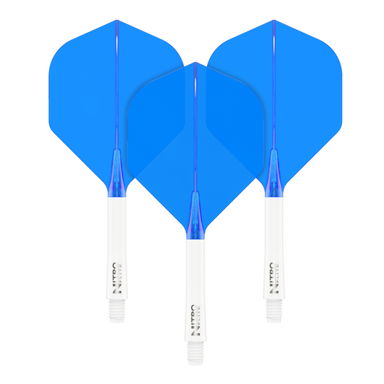 Red Dragon Nitroflite - Eje blanco, vuelos azules nº 2 Das Bild zeigt drei blaue Dartflights mit weißen Schäften. Sie sind ordentlich nebeneinander angeordnet und heben sich deutlich vom schwarzen Hintergrund ab.