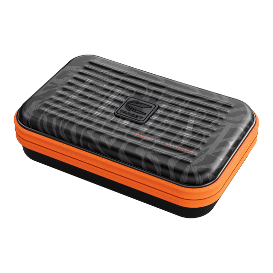 Estuche para dardos Takoma XL Ghost Series Raymond Van Barneveld Das Bild zeigt das Takoma XL Ghost Series Raymond Van Barneveld Dartcase. Es ist ein Dartcase zur sicheren Aufbewahrung von Darts und Zubehör.
