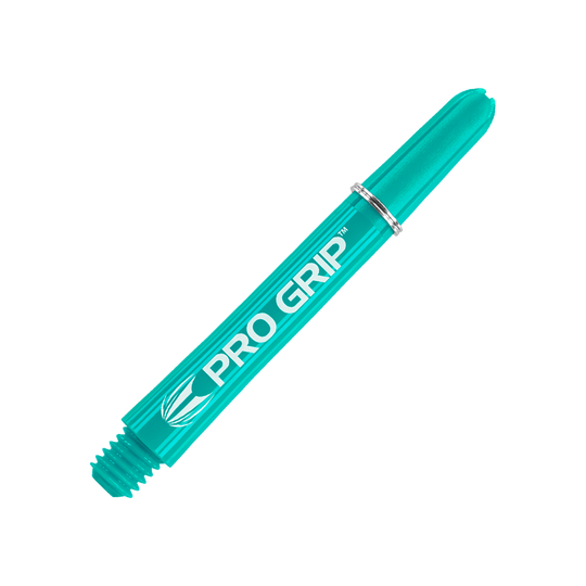 110847_Target_Pro_Grip_Shafts_Aqua_41mm_2 Das Bild zeigt einen aqua-blauen Pro Grip Schaft für Darts. Im Hintergrund sind mehrere gleiche Schäfte zu sehen, die ein Muster bilden.