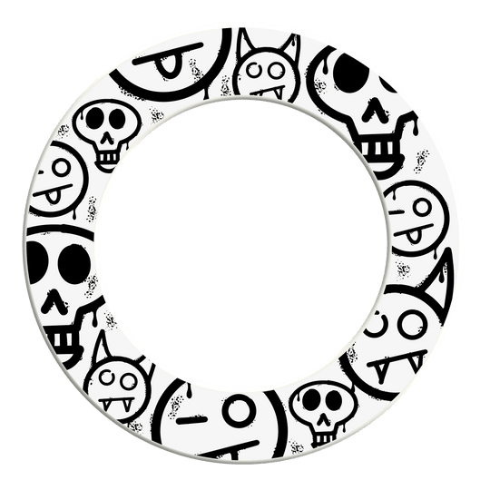 McDart Graffiti Emojis Diana envolvente Dieses Bild zeigt ein weiteres weißes Dartboard-Surround mit Graffiti-Smilies. Die zugehörige Datei heißt 'MSF-A4_McDart_Graffiti_Smilies_Dartboard_Surround_Wei_2'.
