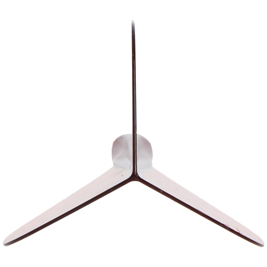 Condor Axe 120 Flight-System Clear Purple - Standard Das Bild zeigt das Produkt "Condor Axe 120 Flight-System Black - Standard" von vorne. Es ist ein schwarzes, dreiflügeliges Flügel-System für Dartpfeile.