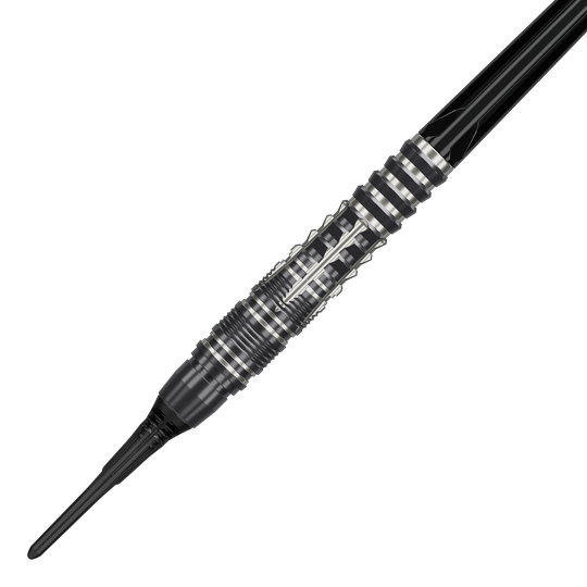 Dardos blandos Target Black Marque Blaze - 18 g Das Bild zeigt die Target Black Marque Blaze Softdarts mit einem Gewicht von 18g. Hochwertige Softdarts für präzises Dartspiel.