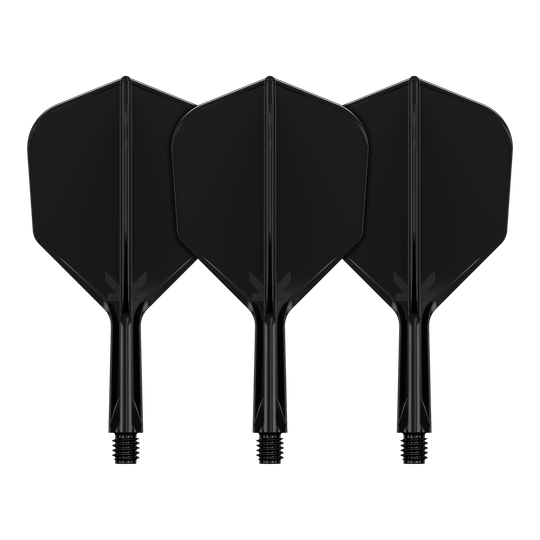 Sistema de vuelo Target K-Flex No6 - Negro Das Bild zeigt drei schwarze Dart-Flights mit Schaft. Sie sind nebeneinander auf einem schwarzen Hintergrund angeordnet.