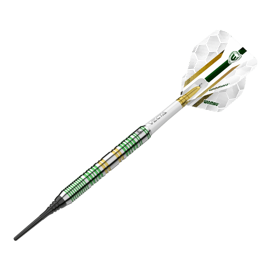Dardos blandos Winmau Xenon - 20 g Das Bild zeigt den Winmau Xenon Softdart mit einem Gewicht von 20 Gramm. Der Dart hat grüne und goldene Akzente sowie einen weißen Flight mit Winmau-Logo.