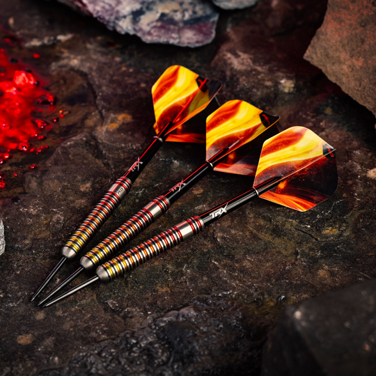 Dies ist ein Bild der Red Dragon Furnace Steeldarts. Die Darts sind speziell für Präzision und Leistung entwickelt.