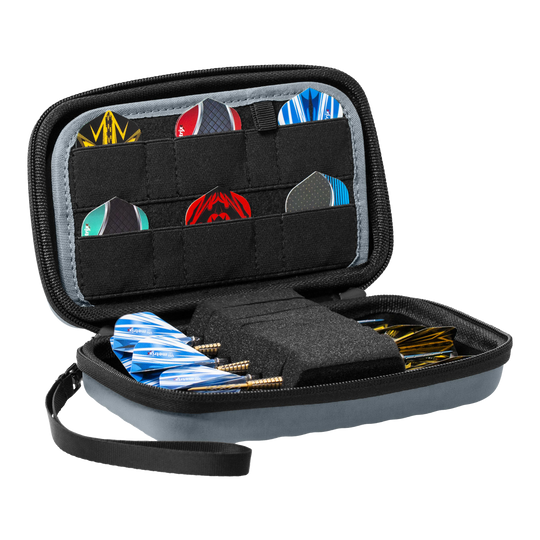 Das Bild zeigt das Bulls Orbis XL Dartcase in der Farbe Grau. Dieses Etui bietet viel Platz für Dartzubehör.