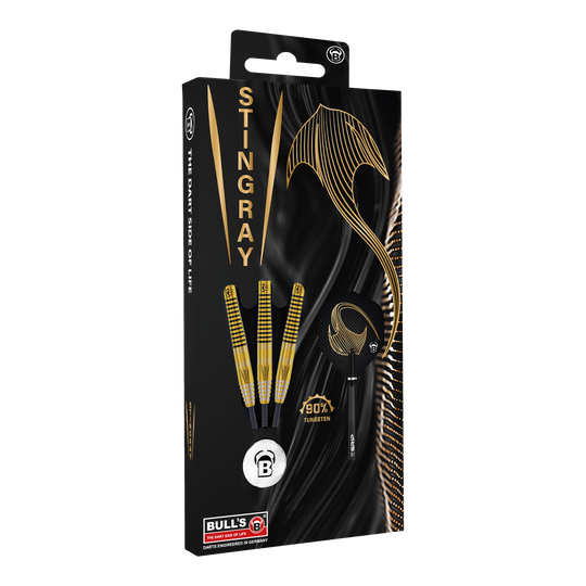Dardos de acero Bulls Stingray ST3 Die Verpackung zeigt die Bulls Stingray ST3 Steeldarts mit einem stilvollen schwarzen und goldenen Design. Auf der Packung ist auch ein goldener Stachelrochen sowie der Hinweis "90% Tungsten" abgebildet.