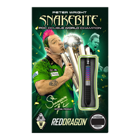 Das Bild zeigt die Verpackung der "Red Dragon Peter Wright Corra Steeldarts". Auf der Verpackung ist Peter Wright mit einer Trophäe sowie ein Dartpfeil abgebildet.