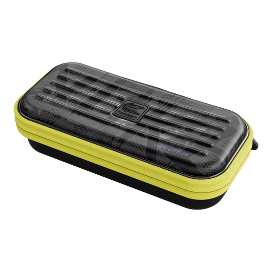 Estuche de dardos Luke Littler de la serie Takoma Ghost Das Produkt ist das Takoma Ghost Series Luke Littler Dartcase. Diese Darttasche eignet sich ideal zur Aufbewahrung von Dartzubehör.