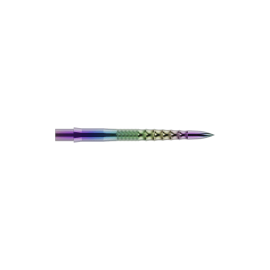 Puntas de dardos Mission Caliburn EVO - Ondulación - Coral Auf dem Bild ist eine bunte Steeldartspitze mit wellenförmigem Design zu sehen. Sie hat eine glänzende Oberfläche mit Farbverlauf und ist wahrscheinlich aus Metall gefertigt.