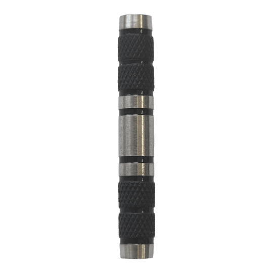 Barriles de dardos blandos McDart estriados negros - 18 g McDart Knurled Black Softdart Barrels - 18g werden dargestellt. Diese schwarzen Softdart Barrels haben eine gerändelte Oberfläche und wiegen 18 Gramm.
