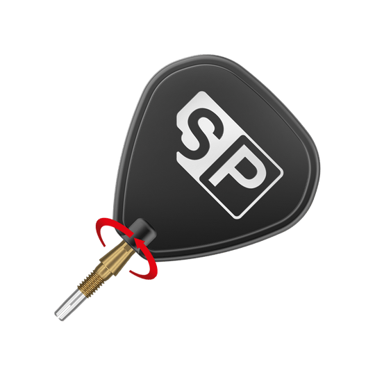 Puntas de dardos Target Swiss Storm Onyx Point - Oro Das Bild zeigt eine goldene Dartspitze des Produkts "Target Swiss Storm Onyx Point Dartspitzen". Ein schwarzes Dartflügel mit der Aufschrift "SP" ist ebenfalls zu sehen.