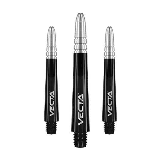 Winmau Vecta Shafts - Schwarz Silber Das Bild zeigt drei schwarze und silberne Dartschäfte der Marke Vecta. Sie sind identisch gestaltet und tragen den Schriftzug "VECTA" auf der Seite.