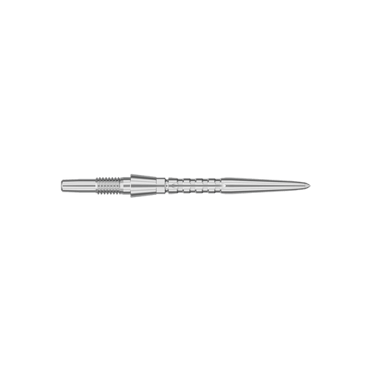 Das Bild zeigt eine silberne Steeldartspitze mit feinen Rillen und einem spitzen Ende. Die Spitze ist schlank und hat eine Länge von 26 mm.