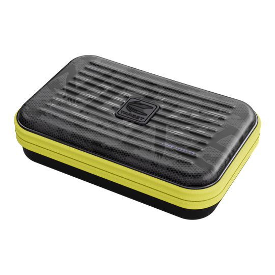 Zu sehen ist das Takoma XL Ghost Series Luke Littler Dartcase. Die Hülle schützt und transportiert Darts und Zubehör.