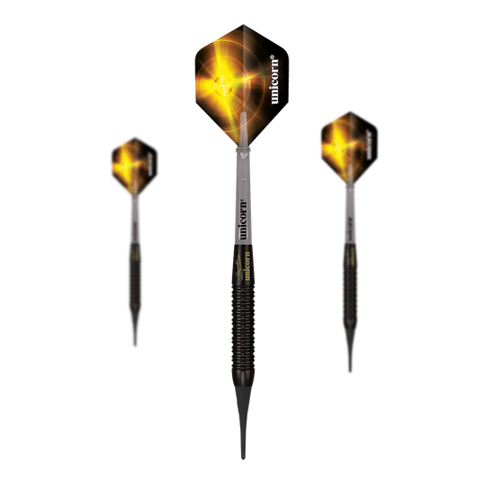 Dardos blandos de latón negro Unicorn, campeones del mundo, Gary Anderson - 19 g Das Bild zeigt drei Unicorn World Champion Gary Anderson Black Brass Softdarts mit einem Gewicht von 19 g. Die Pfeile haben schwarze Flights mit einem gelben, leuchtenden Design.